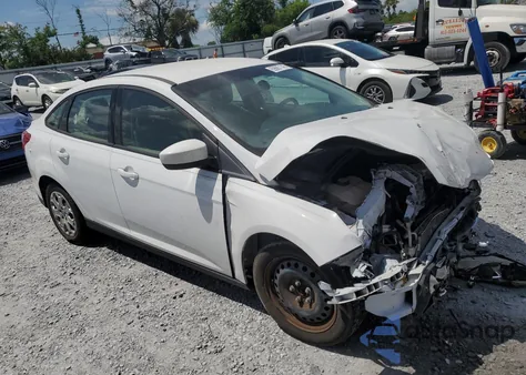 2012 Ford Focus Se z USA, uszkodzony, nr VIN 1FAHP3F24CL126668